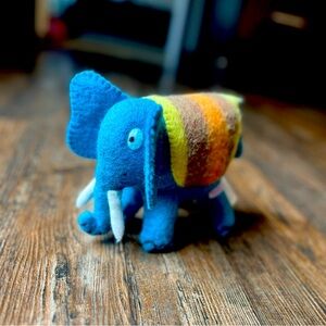 En Gry & Sif Felted Stuffed Wool Blue Elephant Scandinavian Pier 1